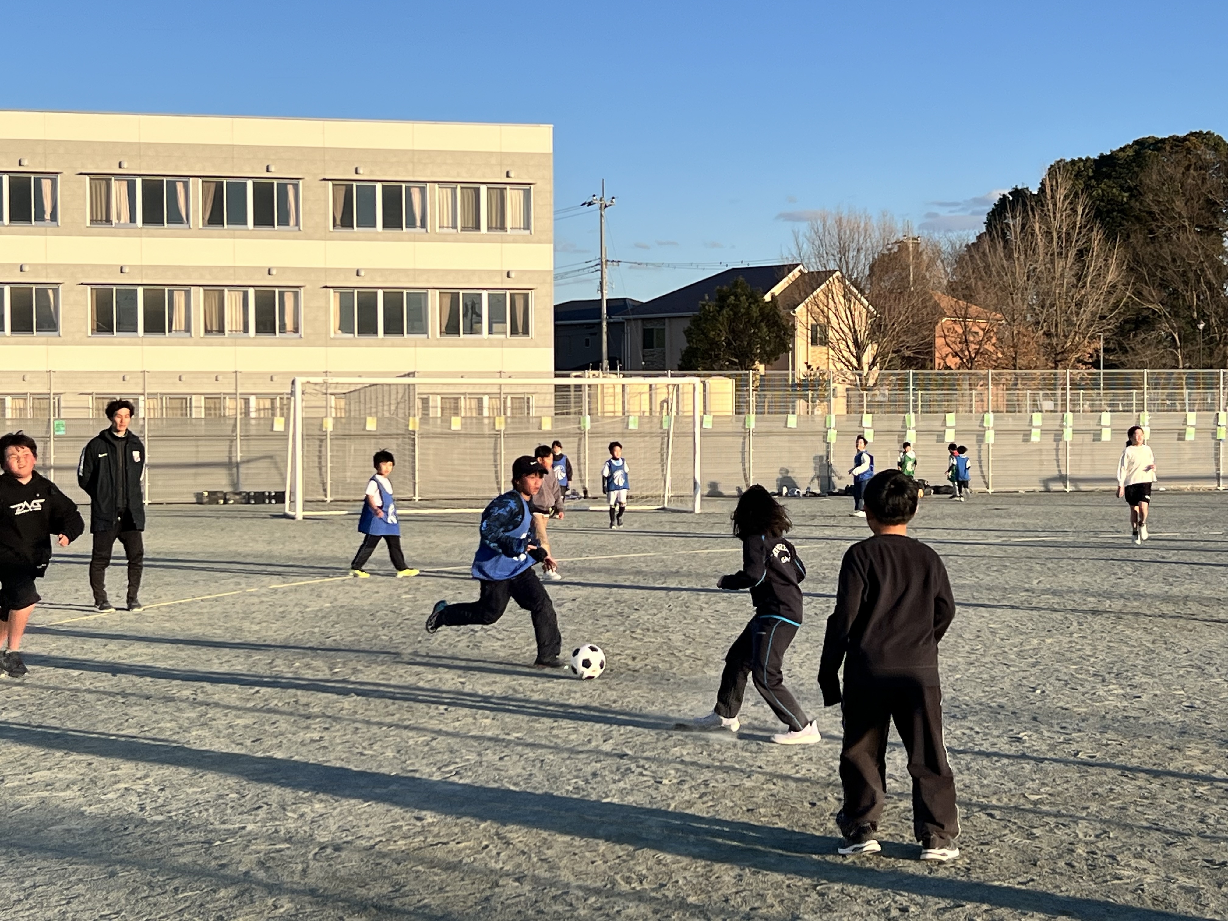研究学園と陣場の子供たちが集う！部活動を通じて仲間と共に成長しよう！
